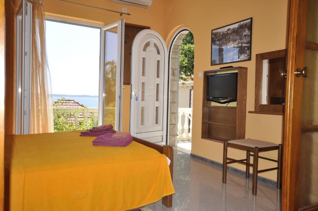 Garni Hotel Bokeska Noc Herceg Novi Buitenkant foto