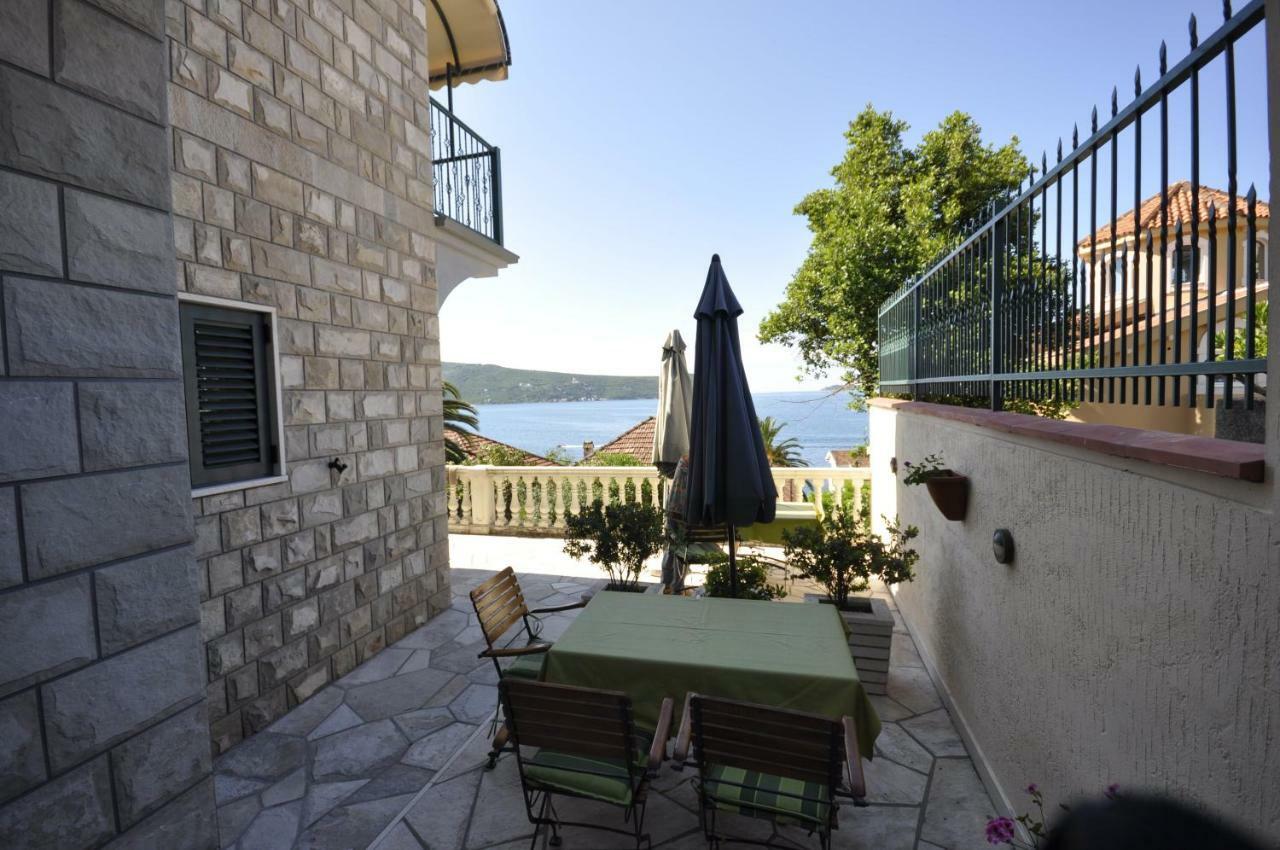 Garni Hotel Bokeska Noc Herceg Novi Buitenkant foto