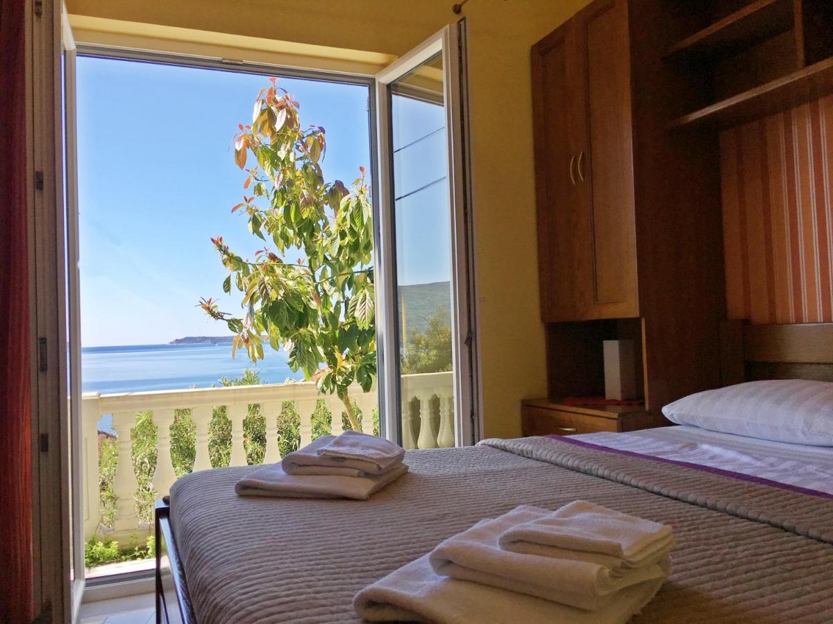 Garni Hotel Bokeska Noc Herceg Novi Buitenkant foto