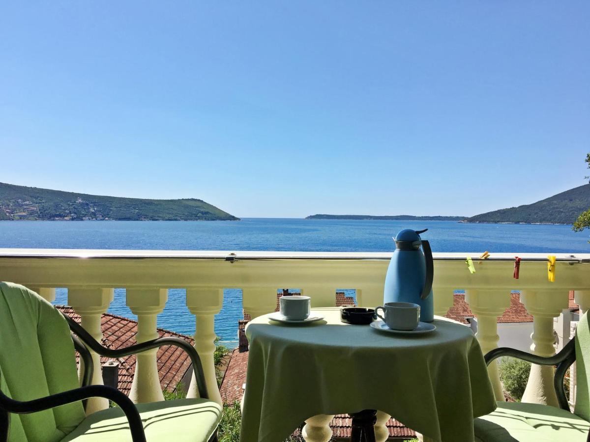 Garni Hotel Bokeska Noc Herceg Novi Buitenkant foto